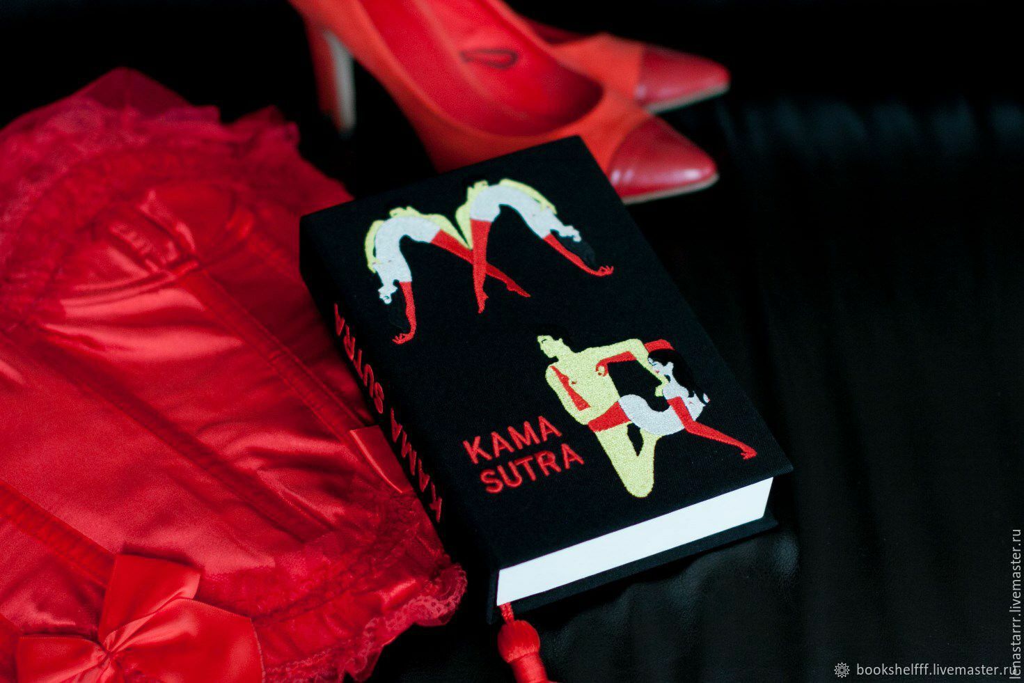 Набор KamaSutra для путешествий и романтических встреч Weekender Kit, малина KS12023 - Kama Sutra  - Наборы для массажа - Купить