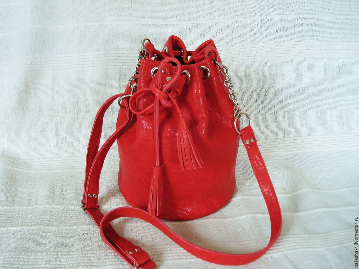 Saint Laurent Paris красная сумка торба