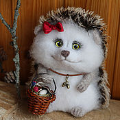 Куклы и игрушки handmade. Livemaster - original item Hedgehog with basket. Handmade.