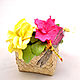 Коробочка -шкатулочка с тропическими цветами. Ручная работа.