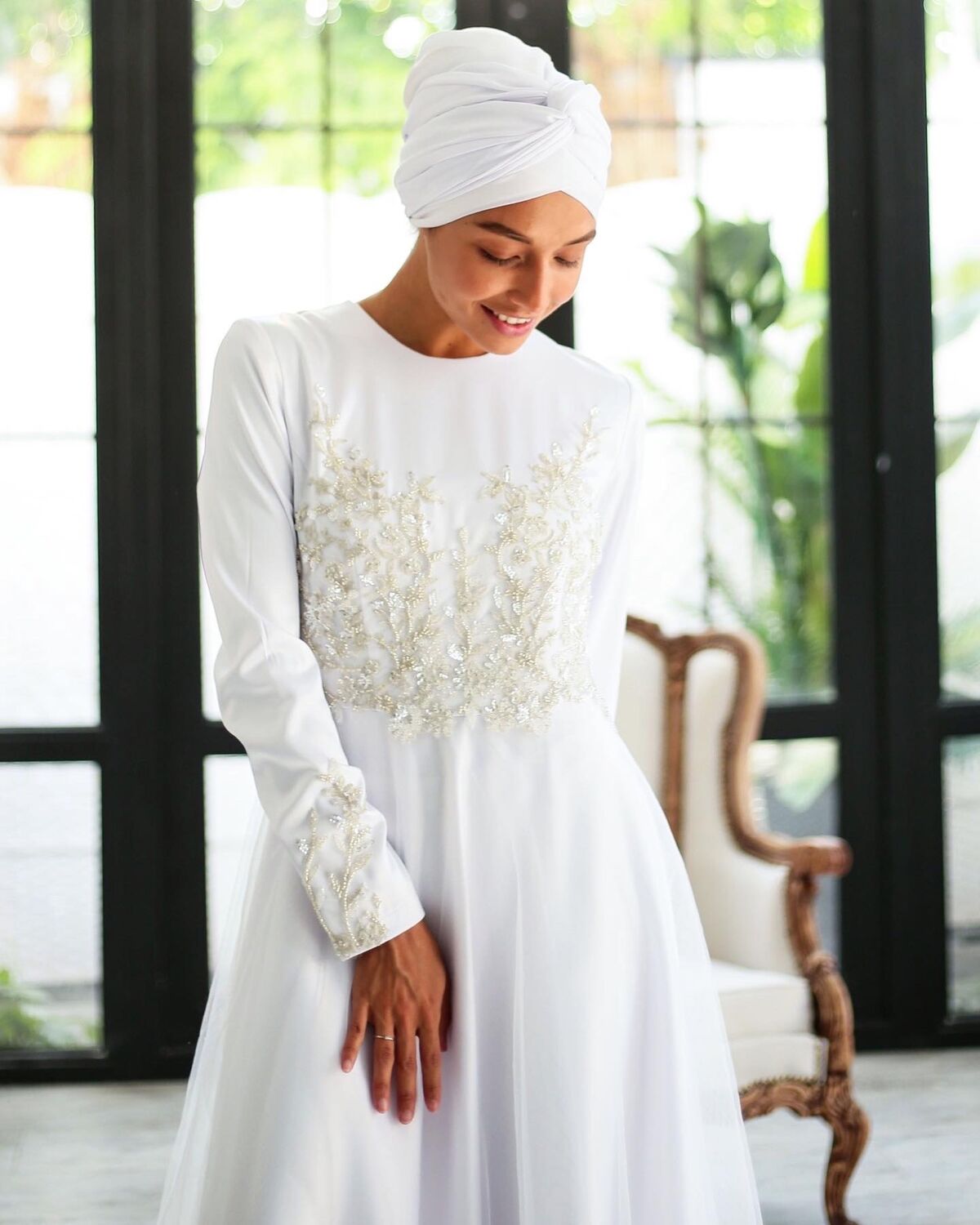 Платье на никах для невесты белое