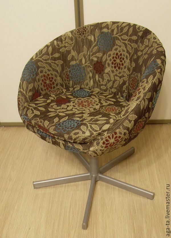 Чехол на круглое кресло из ткани заказчика. в интернет-магазине на ЯрмаркеМастеров