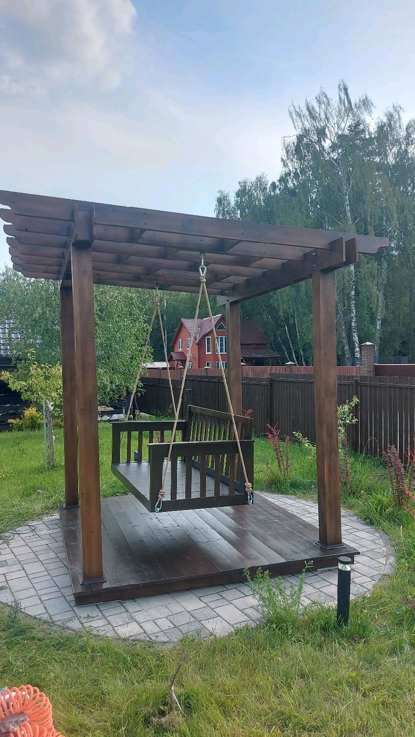 Качели пергола с подиумом. Деревянные качели в интернет-магазине ...