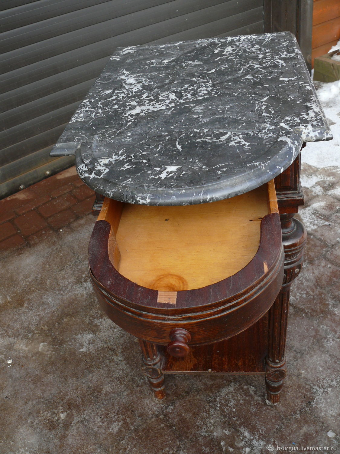 антикварные столы с мраморной столешницей