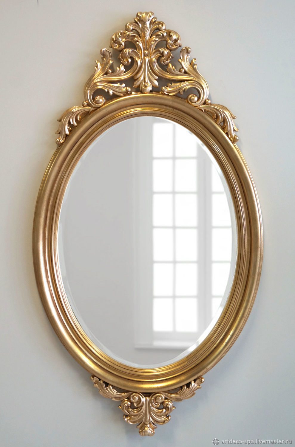 Зеркала в раме в спб. Зеркало ардеко овальное. Зеркало овальное настенное золотое Аларкон. Зеркало арт деко в золотой раме. Зеркало Carved MK-3206-ce.