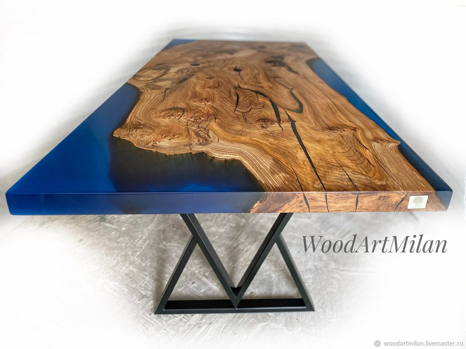 Обеденный стол река из слэба вяза и эпоксидной смолы в интернет ...