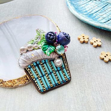 Украшения ручной работы. Ярмарка Мастеров - ручная работа Брошь Капкейк. Handmade.