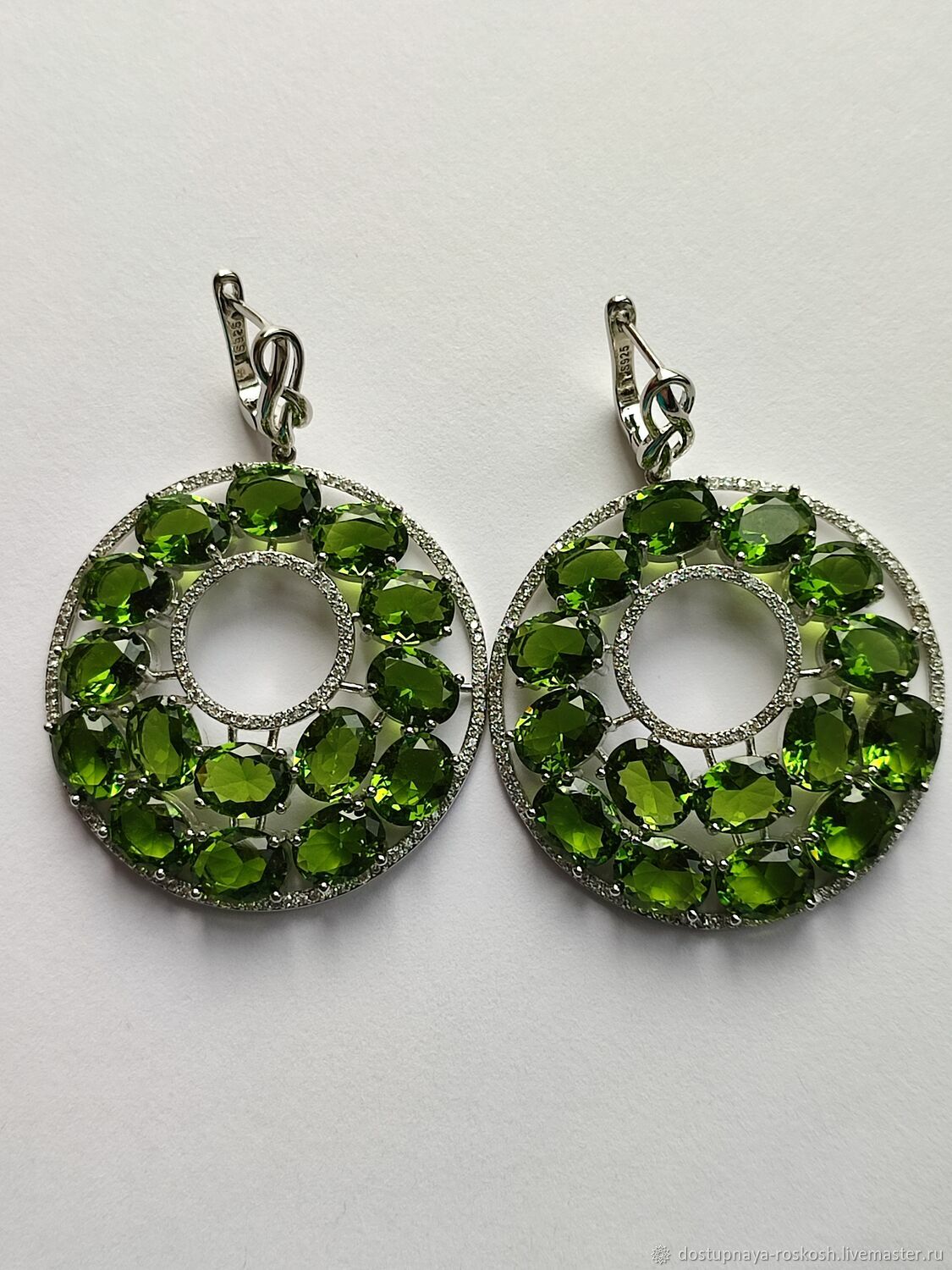 зеленые луга поля. летнее поле. лесистые луга эстония. река песочня художник. природа поле.