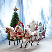 Дед Мороз и Снегурочка на тройке лошадей (миниатюра)