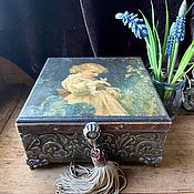 Cалфетница  и чайная коробка  "Blue Flowers"