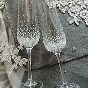 Свадебные бокалы со стразами и кружевом
