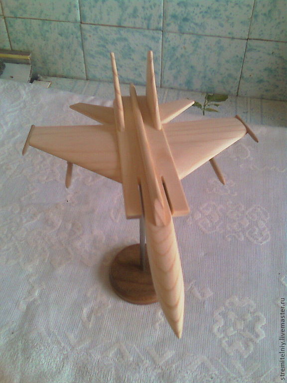 Как построить самолет из дерева