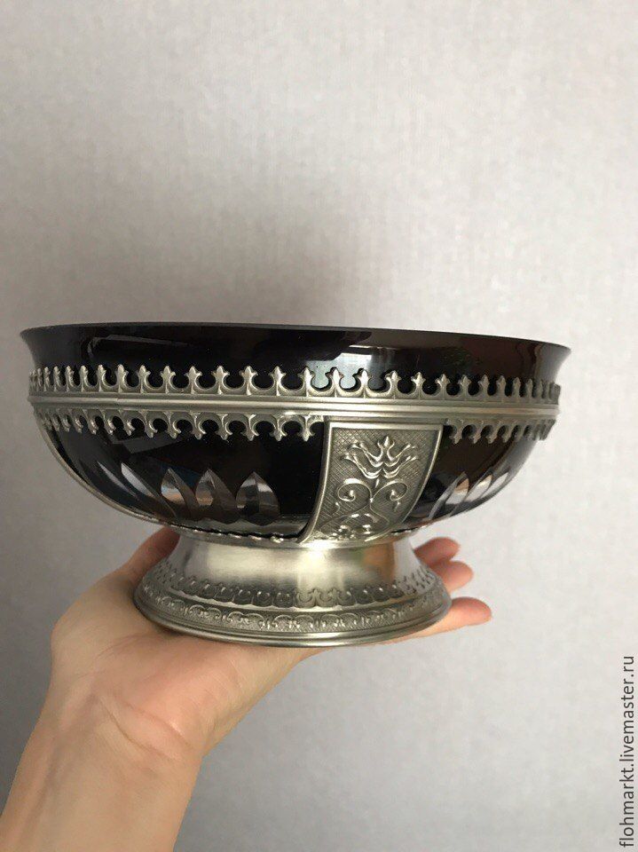 Ваза из олова