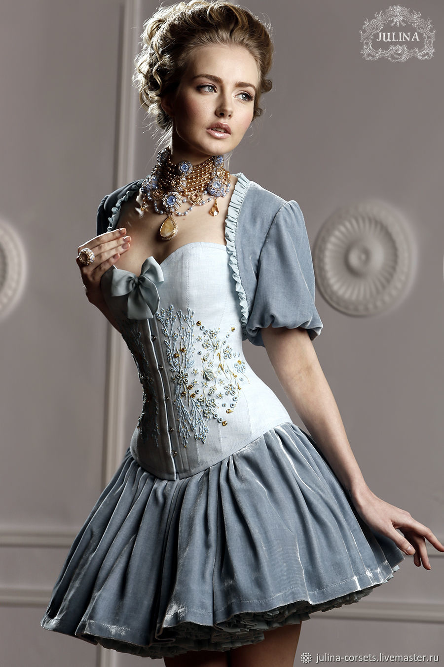 Версаль одежда. Платье с корсетом. Винтажные платья. Винтажное платье с корсетом. Винтажные платья современные.