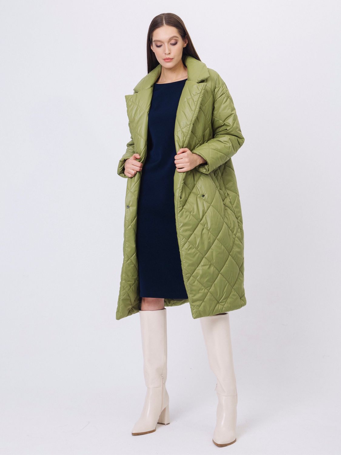 Стеганное пальто зеленое