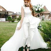 Легкое свадебное платье с листиками