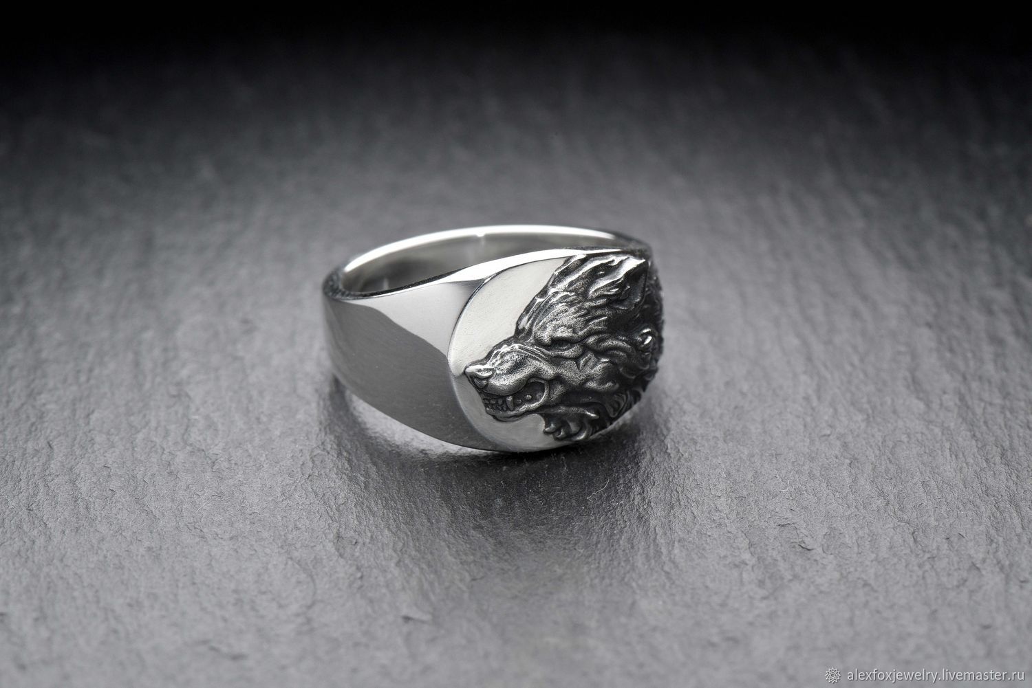 Перстень волк мужской серебро Санлайт