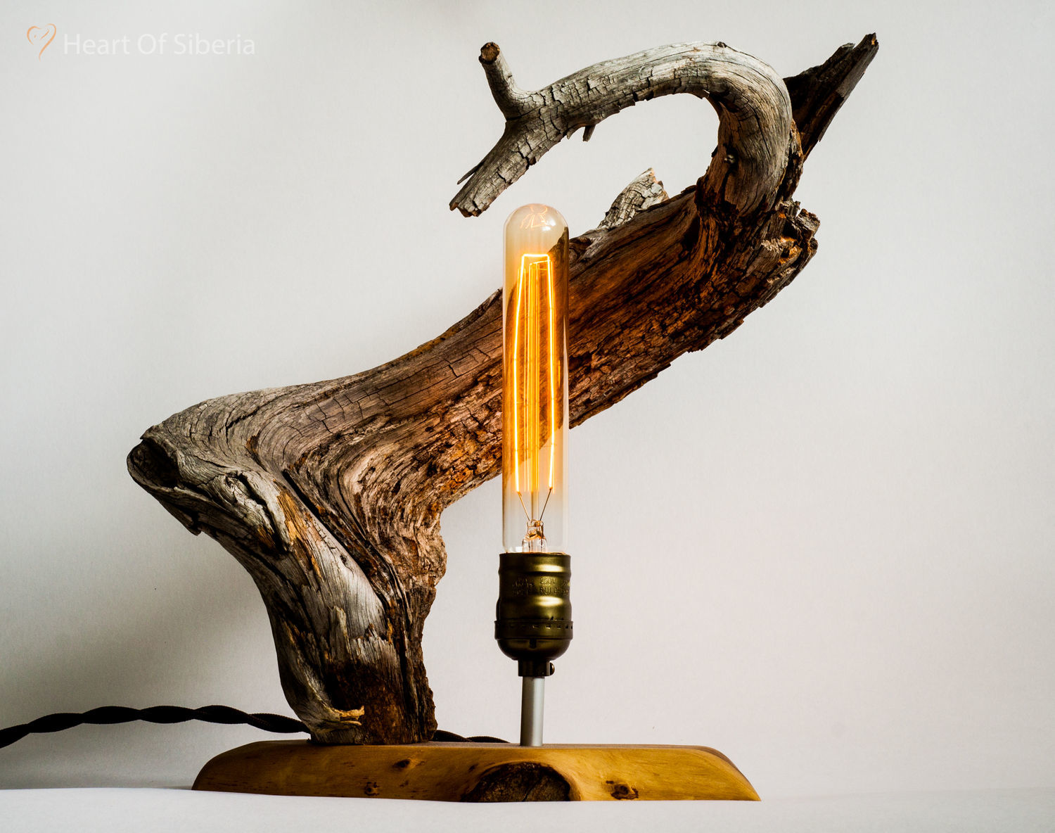 Креативные светильники из дерева
