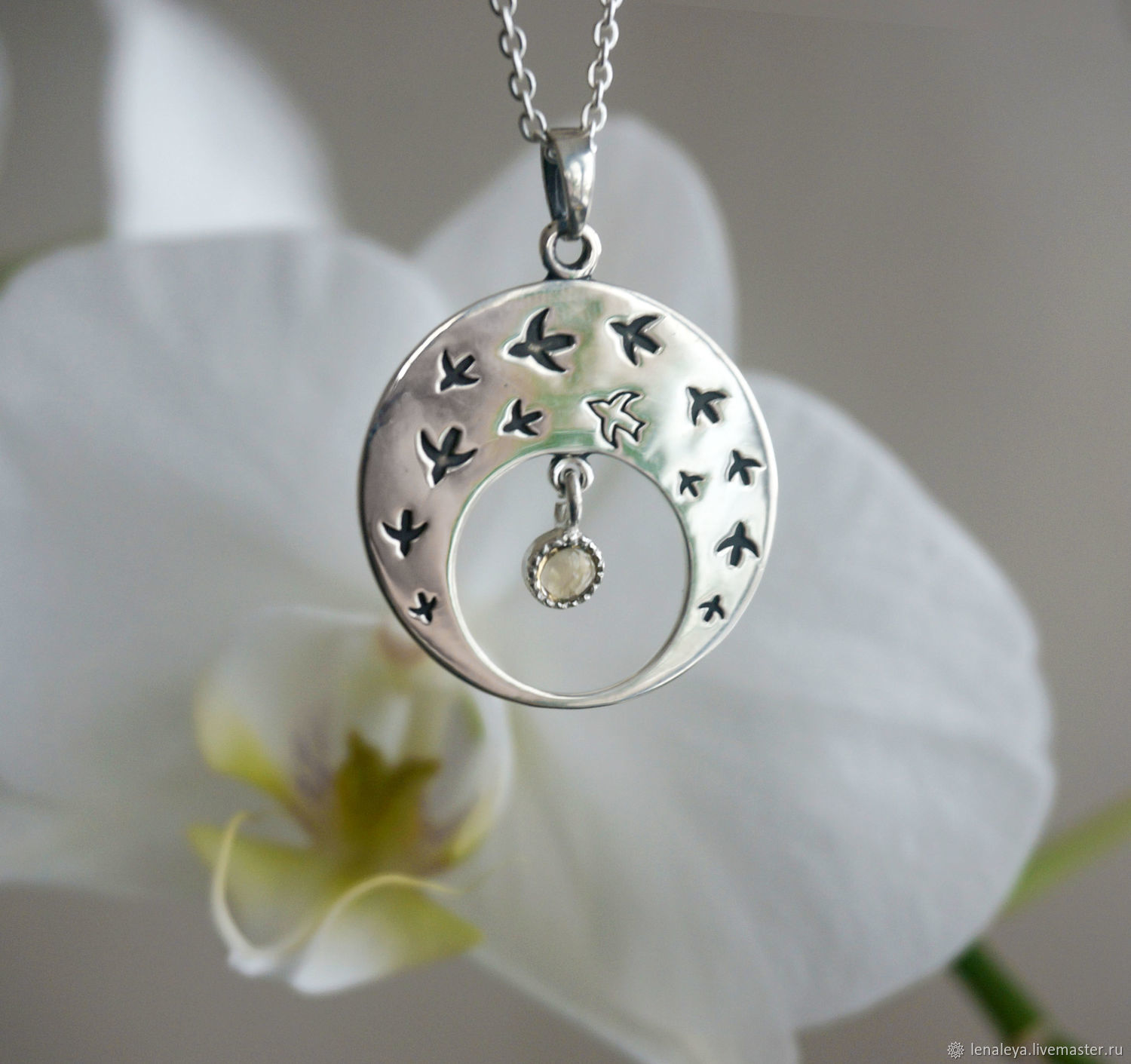 Кулон лунница "Весеннее солнце или своя стая" купить в интернет ...
