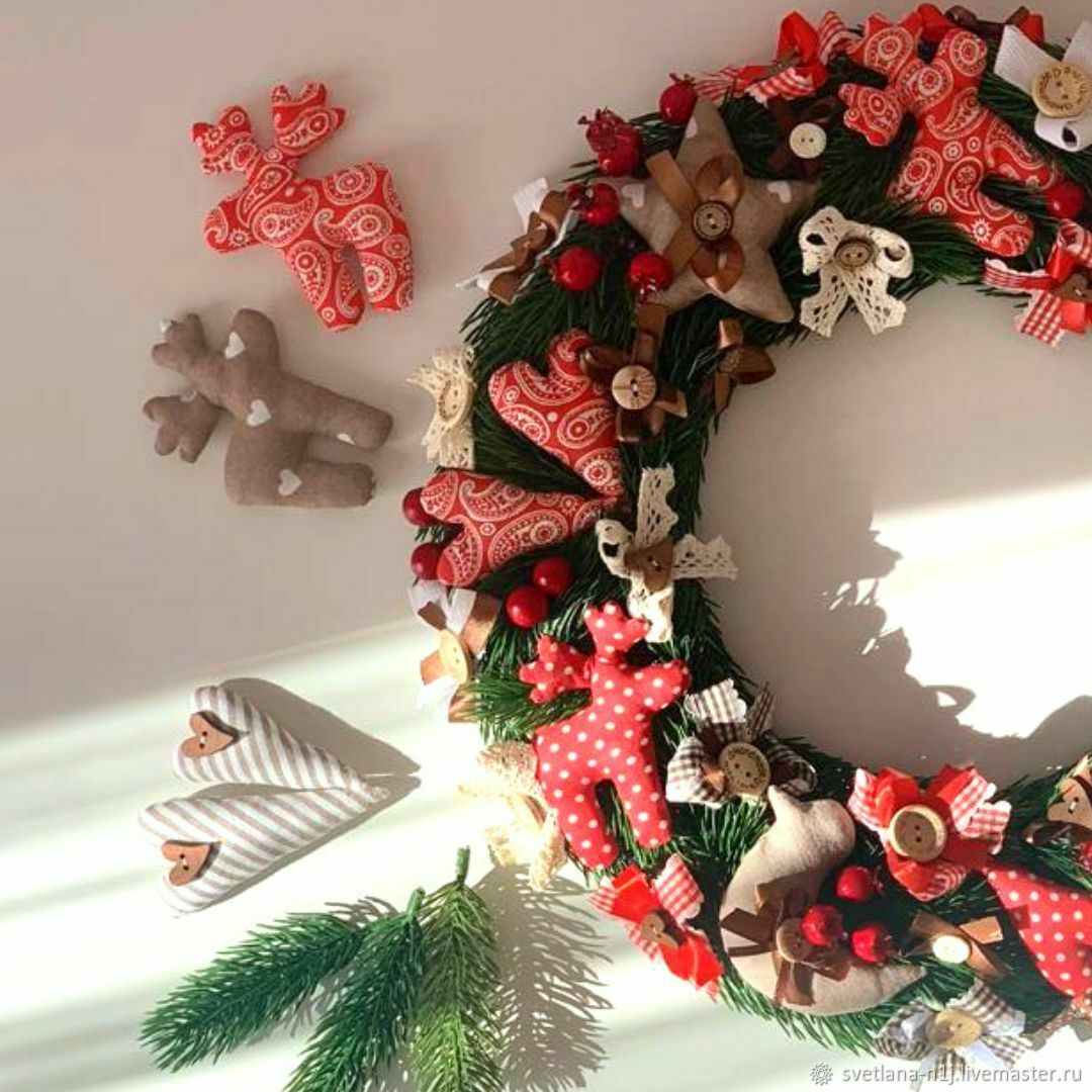 Венок с оленями – купить онлайн на Ярмарке Мастеров – RPQ5ARU ...