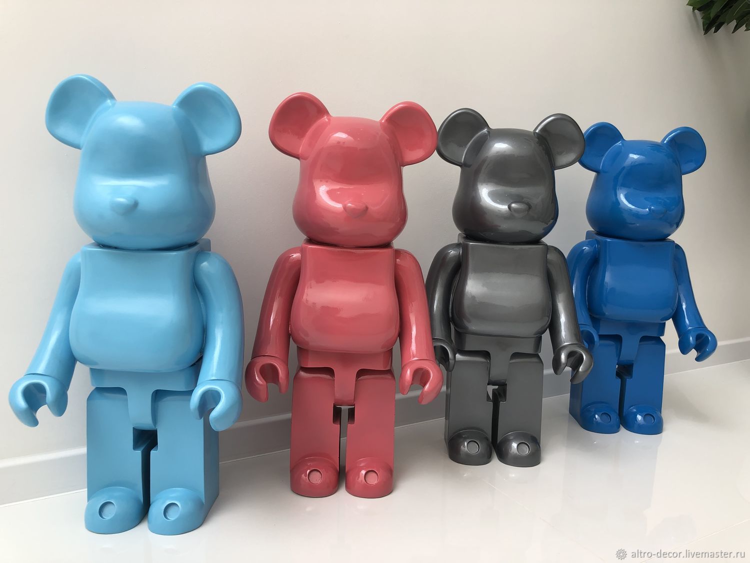 Bearbrick 1000 70см ONE COLOR розовый глянцевый в интернет-магазине на ...