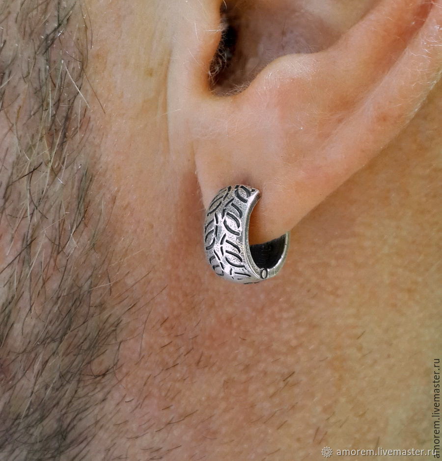 Мужские серьги в ухо серебро