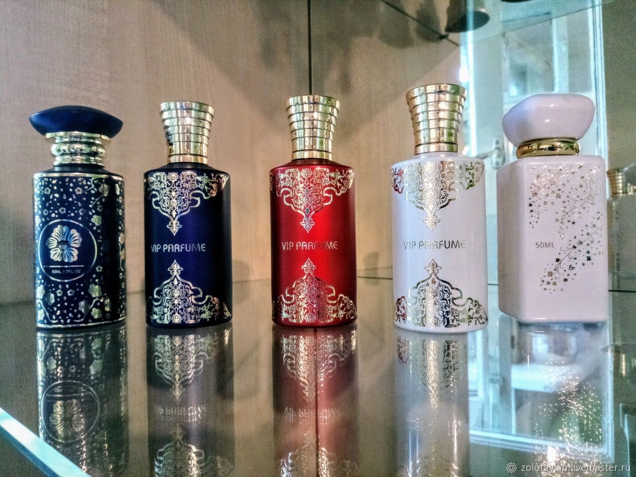 Molecule 08 zarkoperfume. 8 100 мл. парфюм роберто кавалли divine oud. Zarkoperfume molecule №8 wooden chips, 100 мл. духи казанова tiziana terenzi.