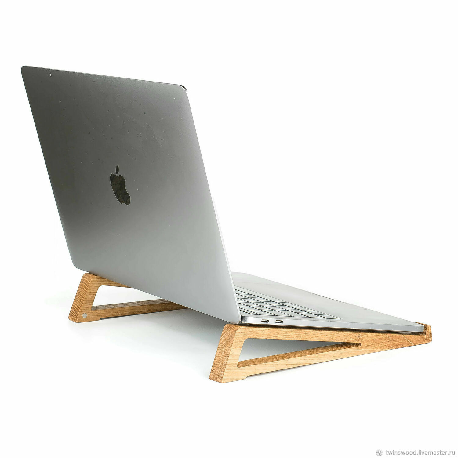 Деревянная подставка для ноутбука в стиле лофт. в е на .