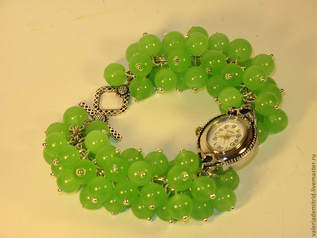 Темно-зеленый нефрит хотан. Часы нефрит. Часы нефрит. Часы нефрит наручные. Часы из нефрита напольные.