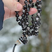 Фен-шуй и эзотерика handmade. Livemaster - original item Mala rosary made of silver obsidian and Ji beads, 108 beads rosary. Handmade.