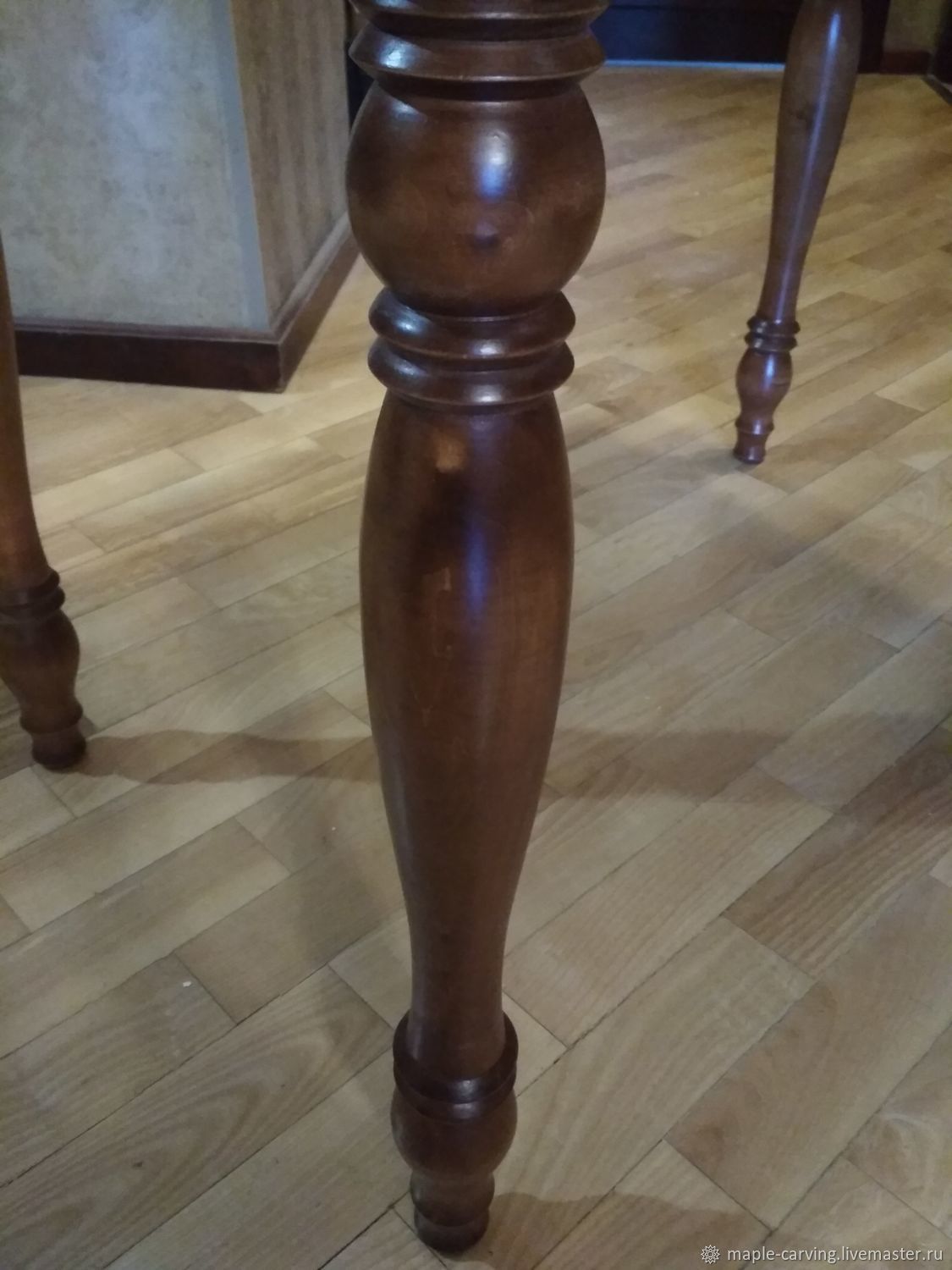 Ножка для стола деревянная точеная