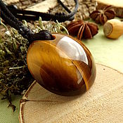 pendant with capolongo