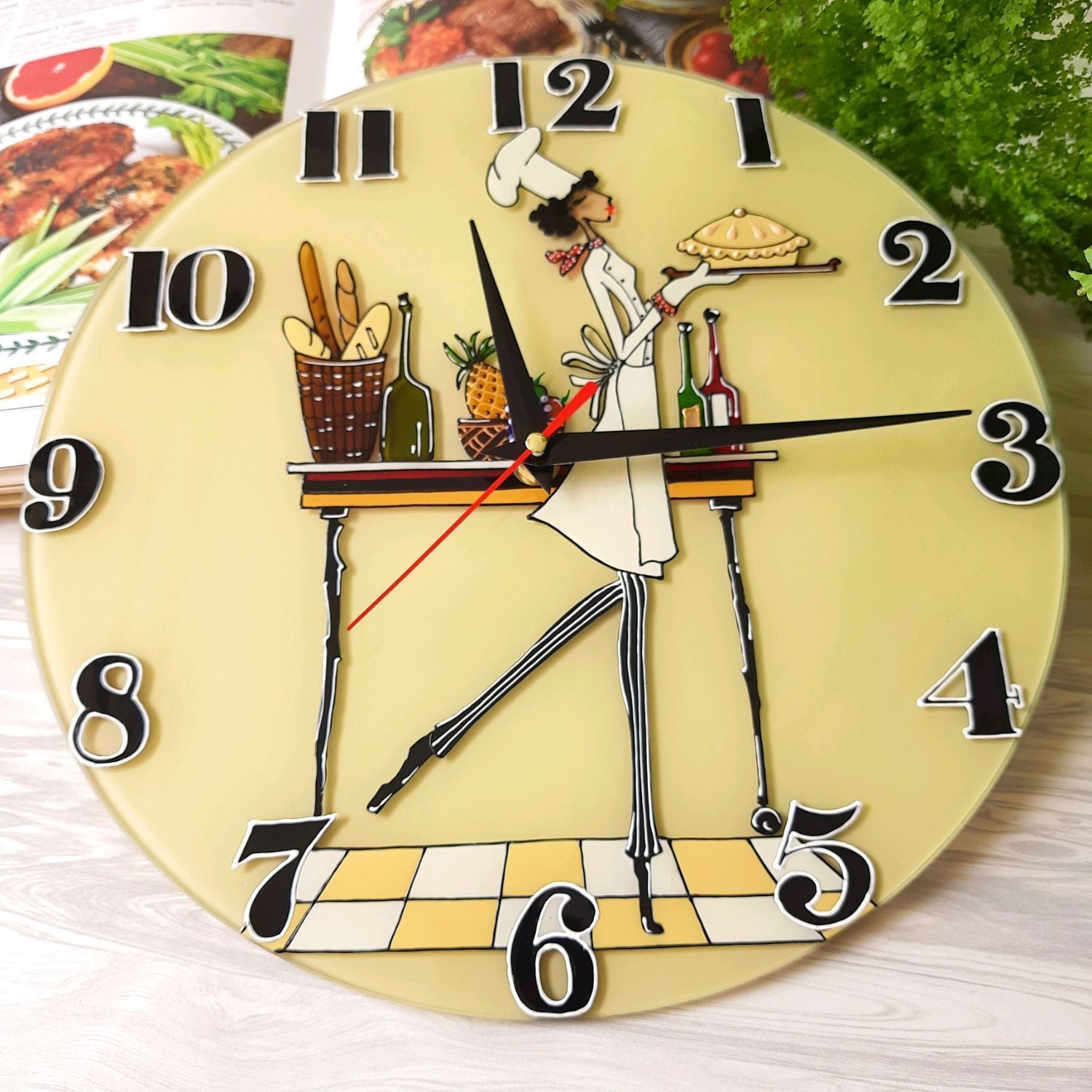 На кухне есть часы. Оригинальные часы на кухню. Часы настенные необычные. Часы кухонный оригинальные. Необычные часы на кухню.