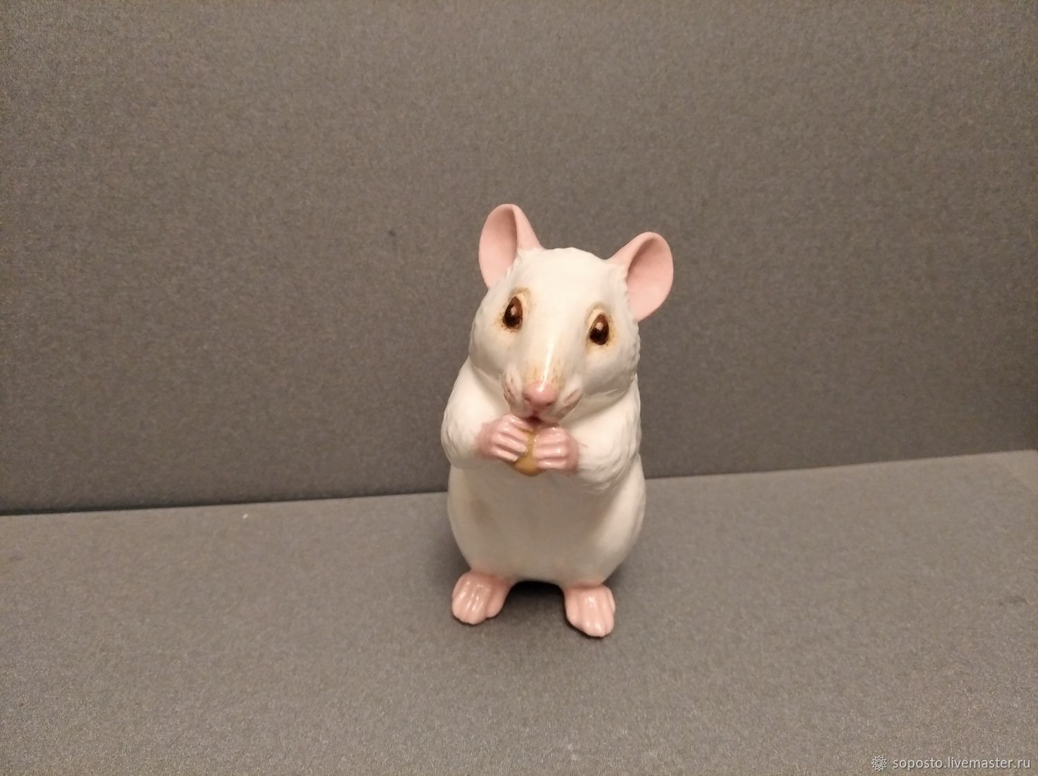 крыса валяная из шерсти. игрушка крыса на пульте управления. мышь wireless hama pesaro 2. мягкая игрушка мышонок с гитарой. мыши на заказ.