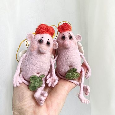 Куклы и игрушки ручной работы. Ярмарка Мастеров - ручная работа Ангел Карлсончик в ладошку. Подвеска. Авторская игрушка. Handmade.