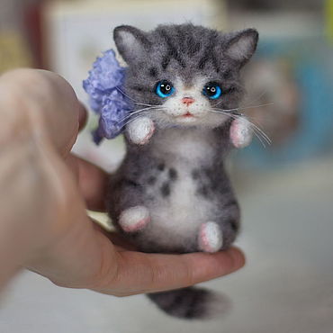 Котенок полосатый. Игрушка из шерсти. . Куклы и игрушки ручной работы - Ярмарка Мастеров Куклы и игрушки ручной работы. Ярмарка Мастеров - ручная работа Котенок полосатый. Игрушка из шерсти. Handmade.