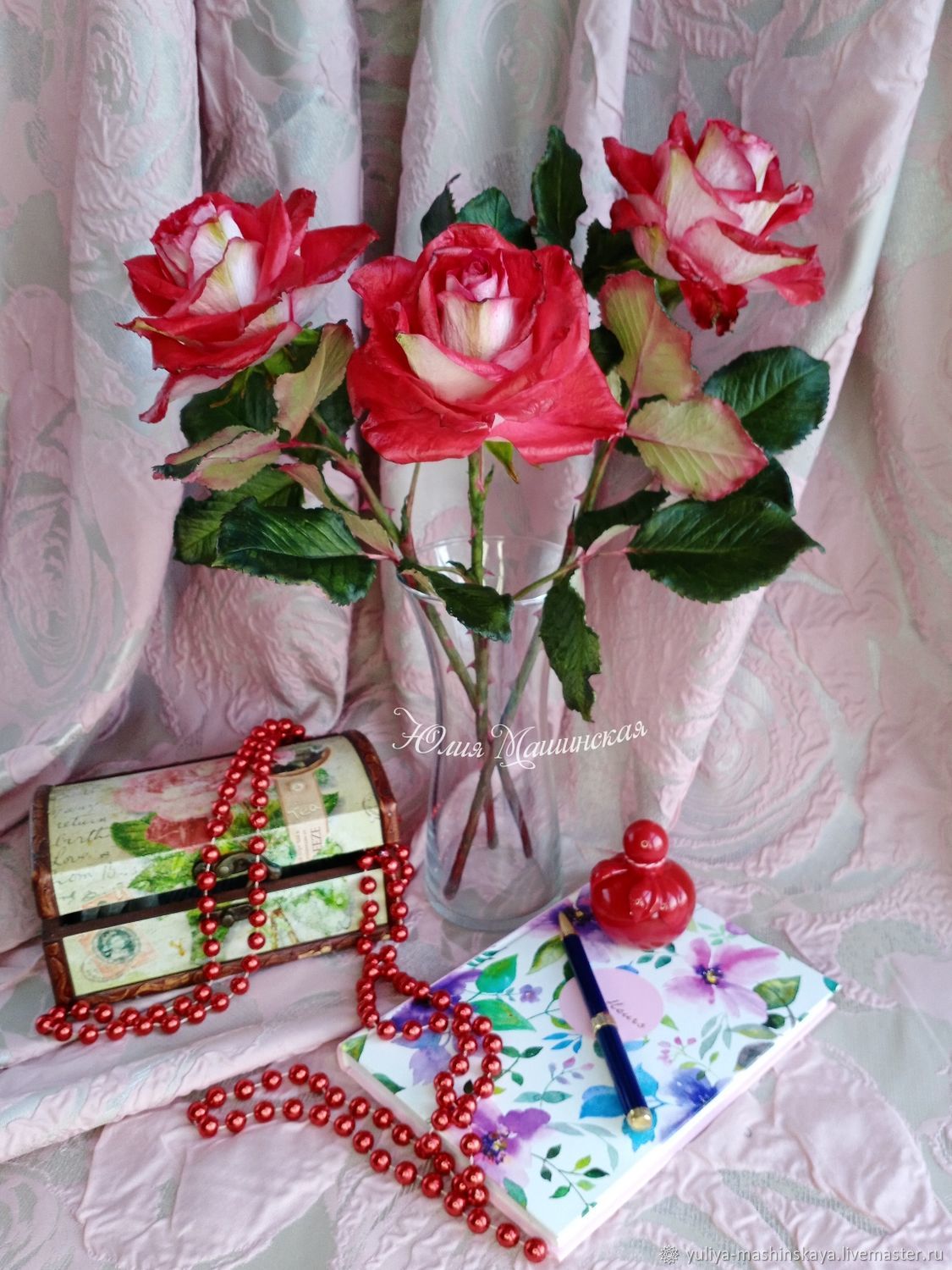 Крупные красно- белые розы "Осирия" в интернет-магазине Ярмарка Мастеров по цене 3300 ₽ – Q29OYRU