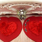 Для дома и интерьера handmade. Livemaster - original item Carpets for the home: knitted red carpet in the shape of a heart with fur from a cord. Handmade.