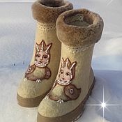 Обувь ручной работы handmade. Livemaster - original item Short white felt boots for women 