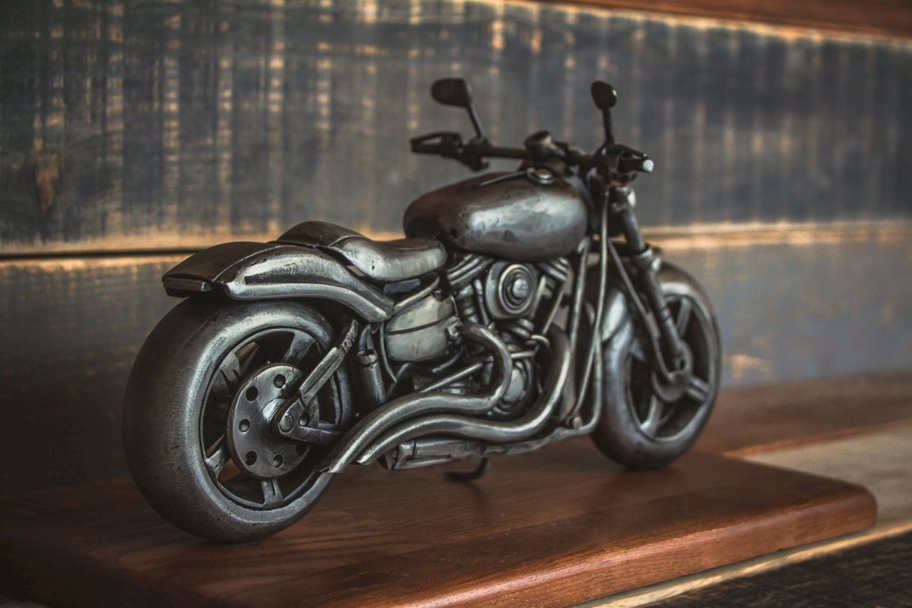 Сувенирный мотоцикл из металла в стиле cafe-racer, ручная работа…