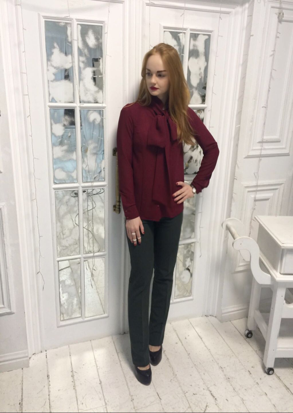Где купить деловой костюм женский доставка