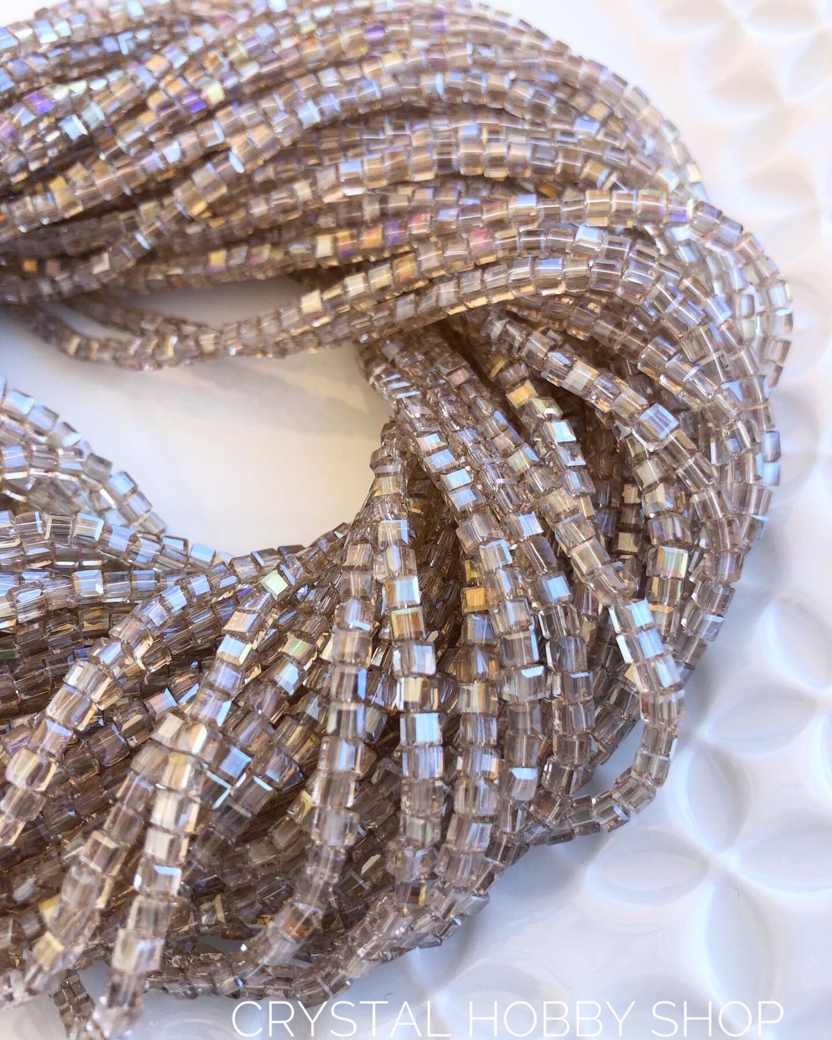 Стеклянные кубики 2 мм в интернет-магазине на Ярмарке Мастеров | Бусины ...