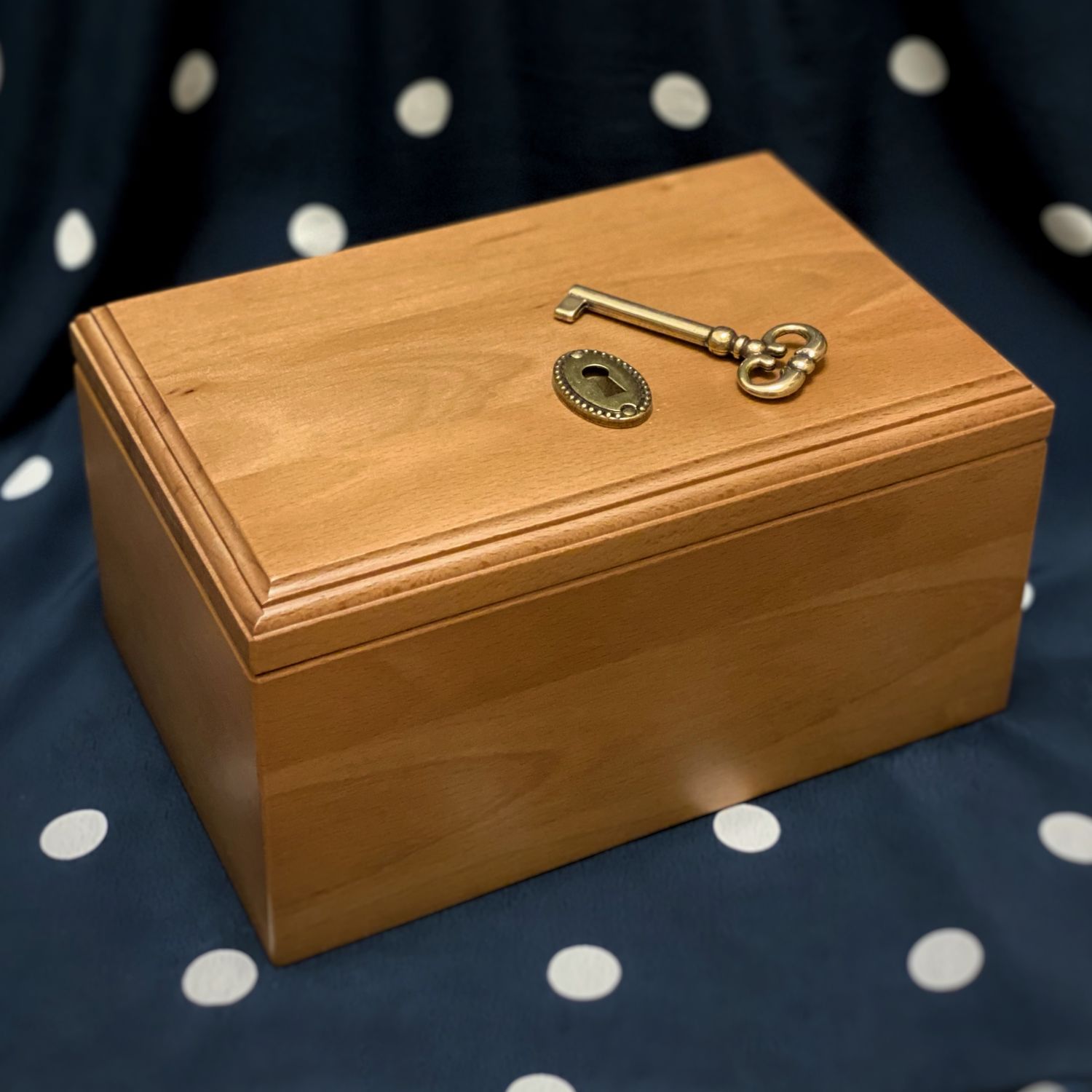Шкатулка-коробка с замком из дерева – заказать на Ярмарке Мастеров .
