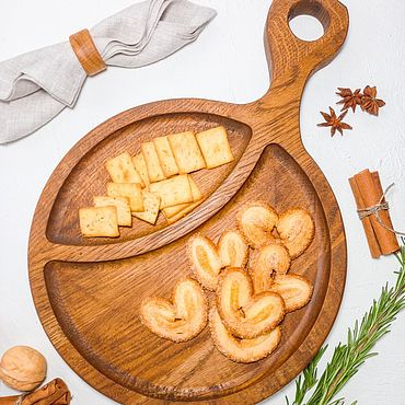 Менажница из дуба с ручкой на 2 секции 44*30см. Деона. . Посуда ручной работы - Ярмарка Мастеров Посуда ручной работы. Ярмарка Мастеров - ручная работа Менажница из дуба с ручкой на 2 секции 44*30см. Деона. Handmade.