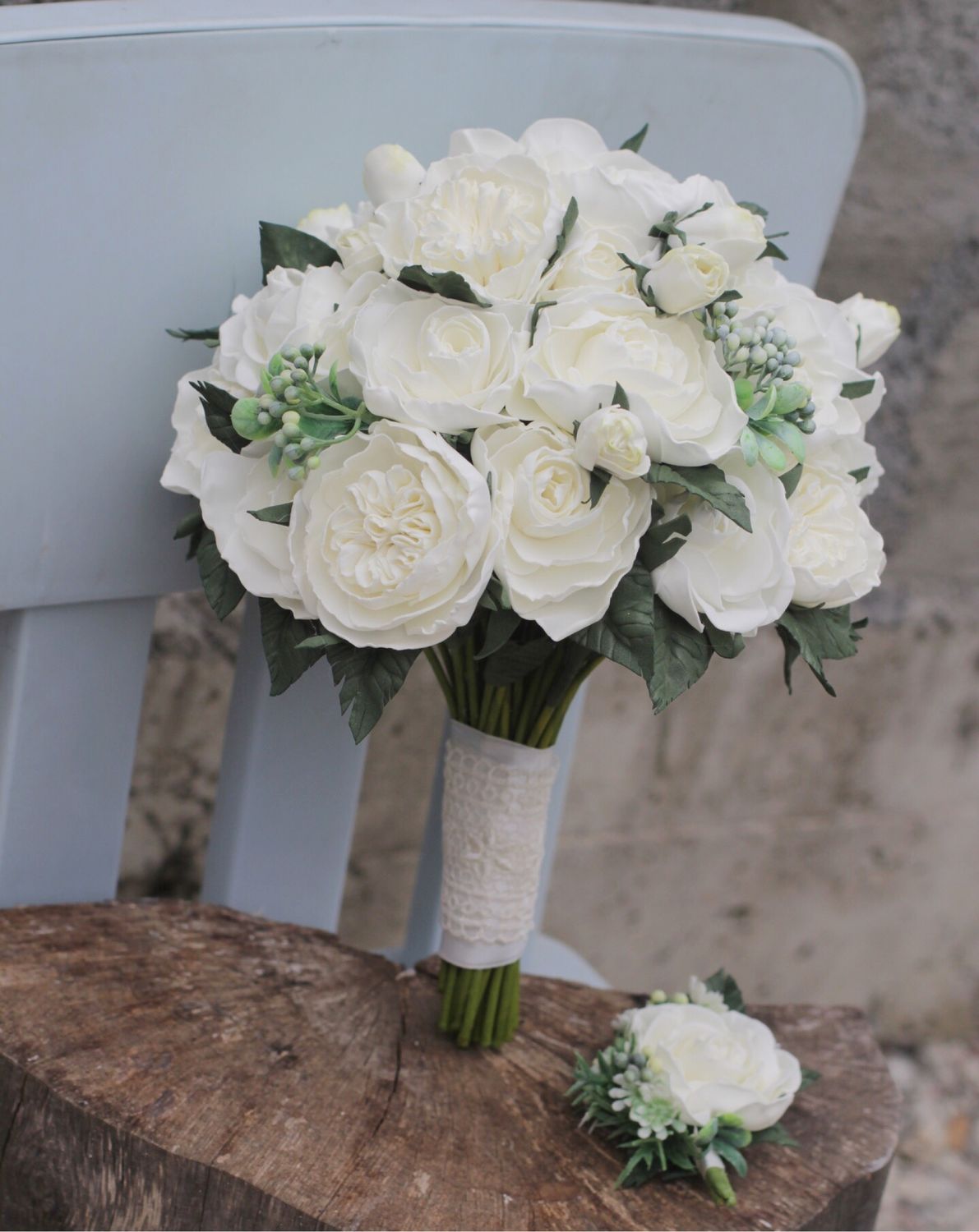 Цветы из фоамирана и полимерной глины в свадебной флористике