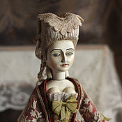 Мэрилин I, кукла из дерева времен Королевы Анны
