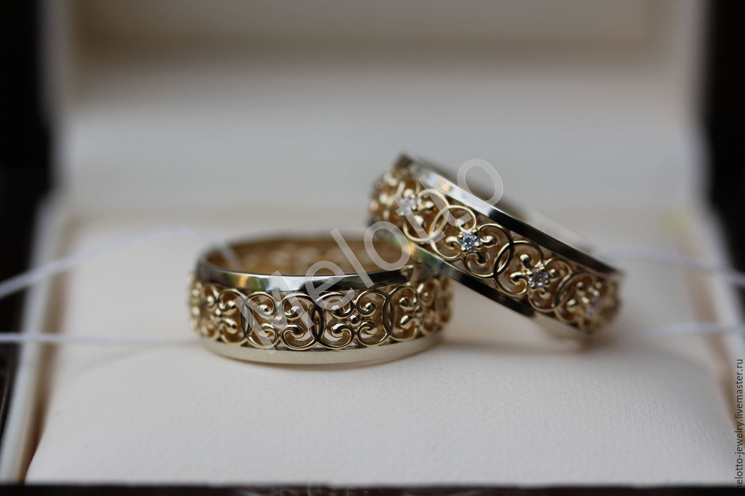 Ажурные обручальные кольца из золота с бриллиантами в интернет-магазине Ярмарка Мастеров по цене 85000 ₽ – A1GK5RU