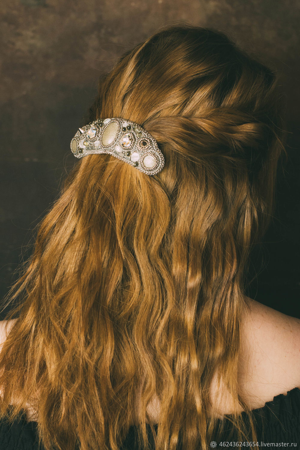 Заколки: Бисерная заколка для волос Серебр��ная заколка с кристаллом купитьв интернет-магазине Ярмарка Мастеров по цене 2800 ₽ – SJA5SRU