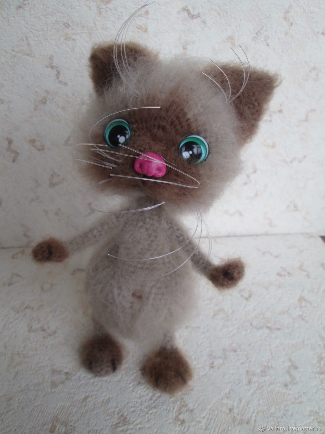 Вязаные коты
