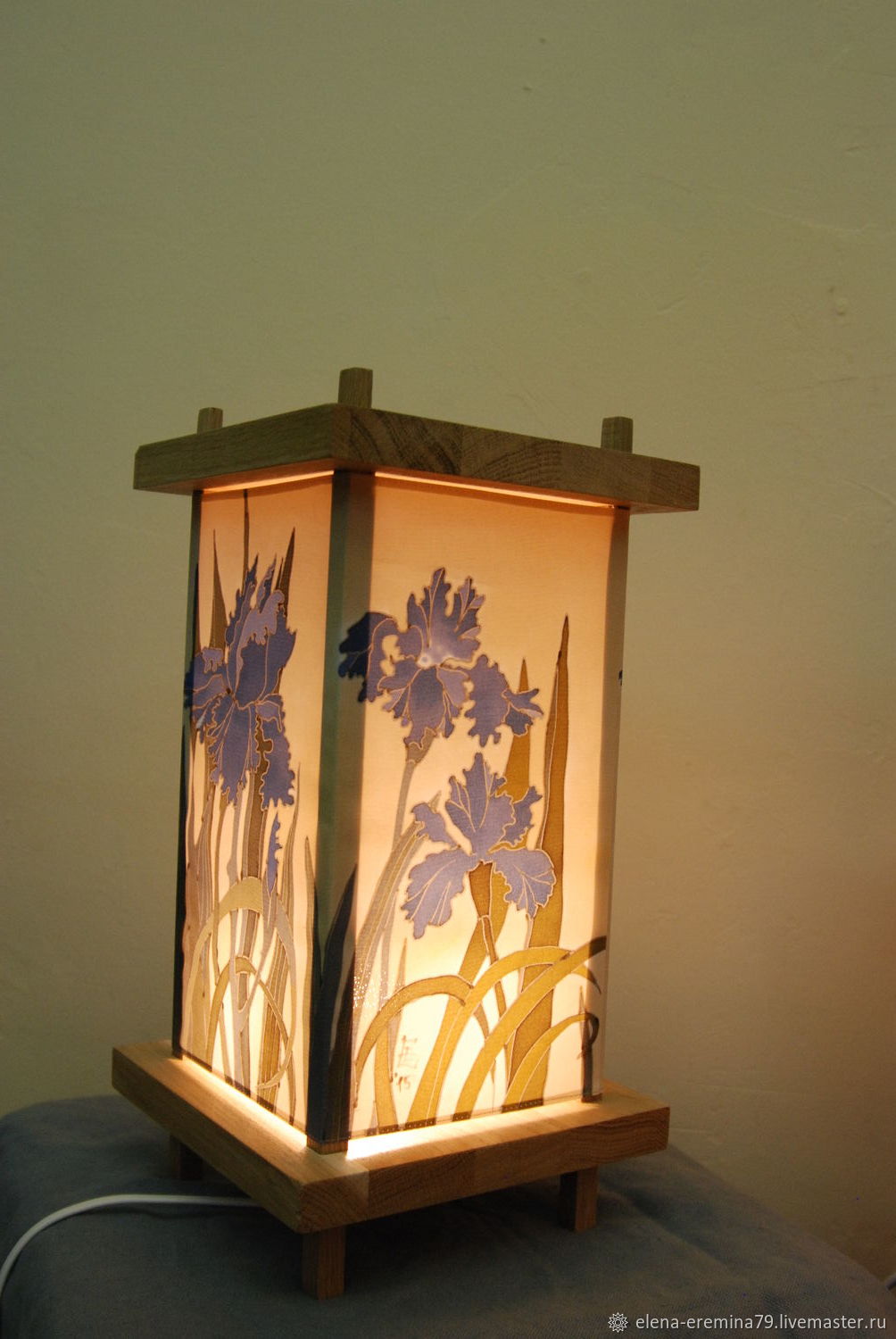 Лампа в японском стиле